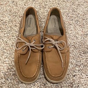 Sperry topsiders